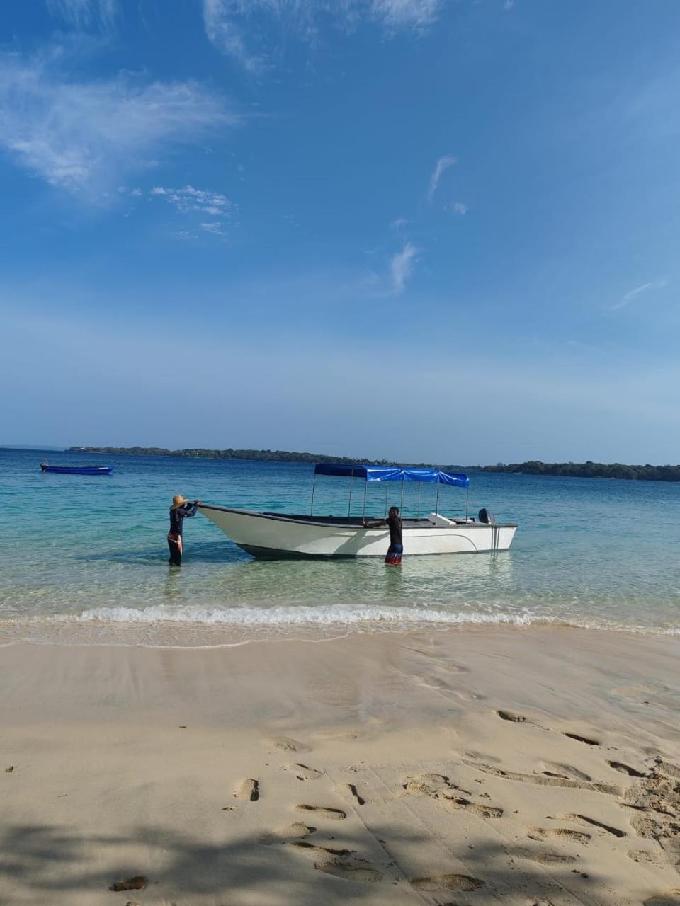 Sonny Island Resort Cabanas Frente Al Mar Punta Bajo Rico Екстериор снимка