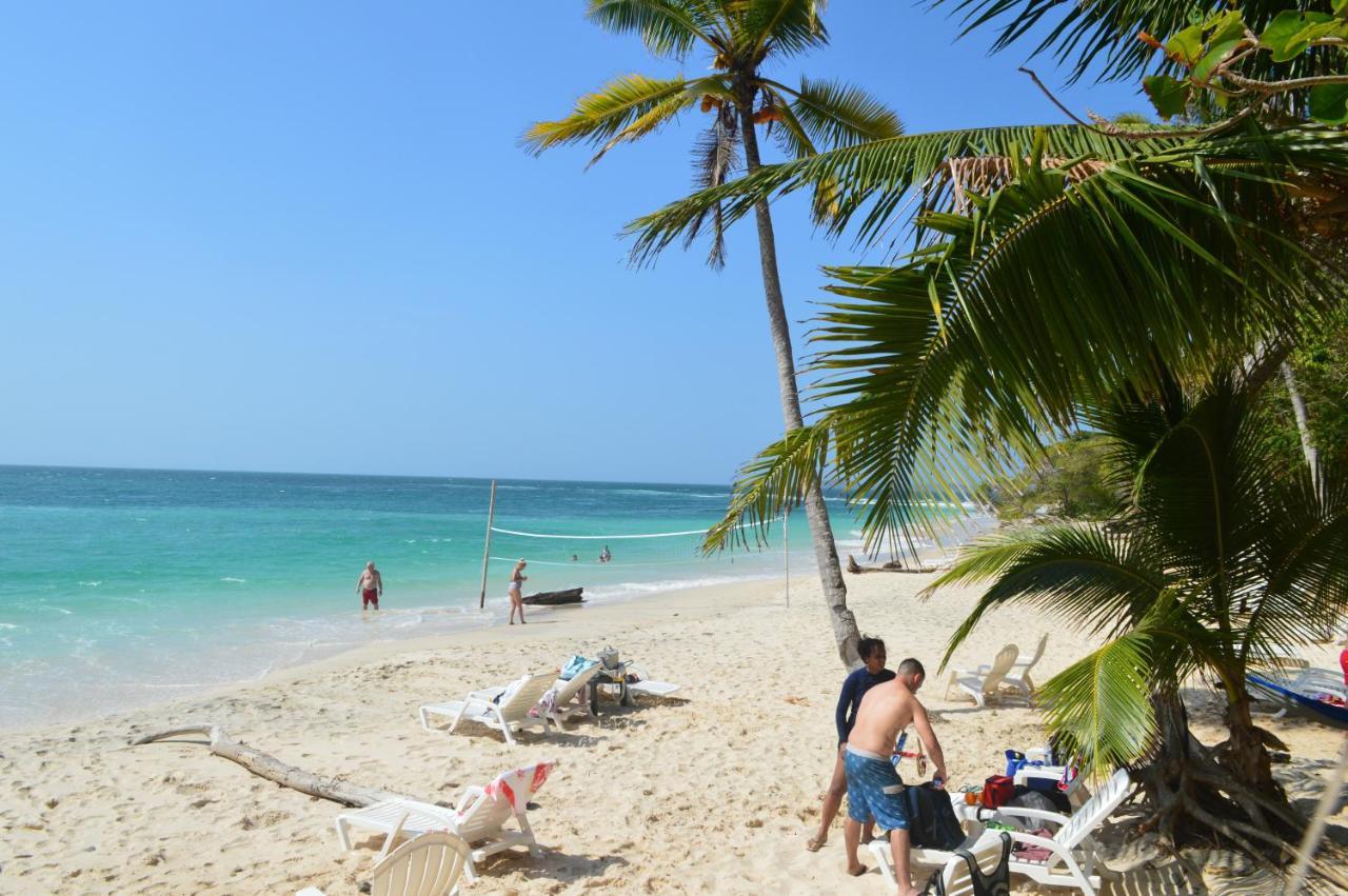 Sonny Island Resort Cabanas Frente Al Mar Punta Bajo Rico Екстериор снимка
